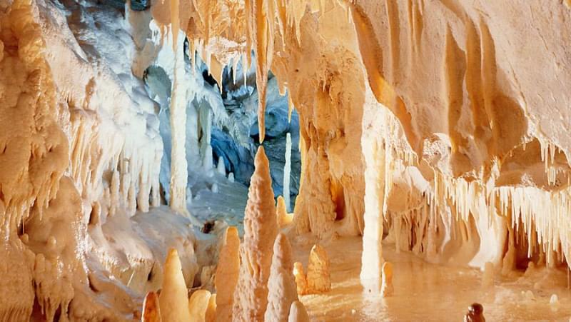 grotte-toirano-copertina