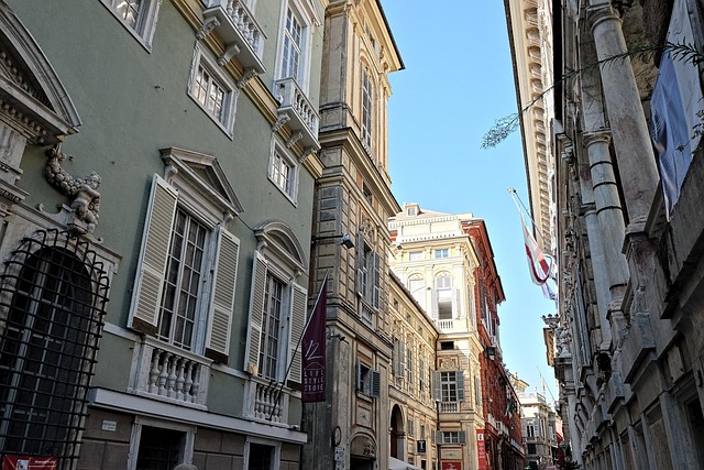 genoa-7531652_640