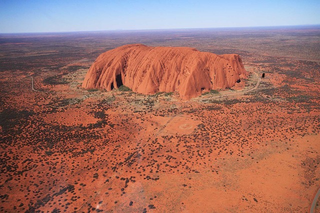uluru-1076323_640