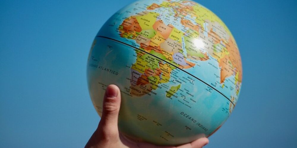 globe-2164673_640